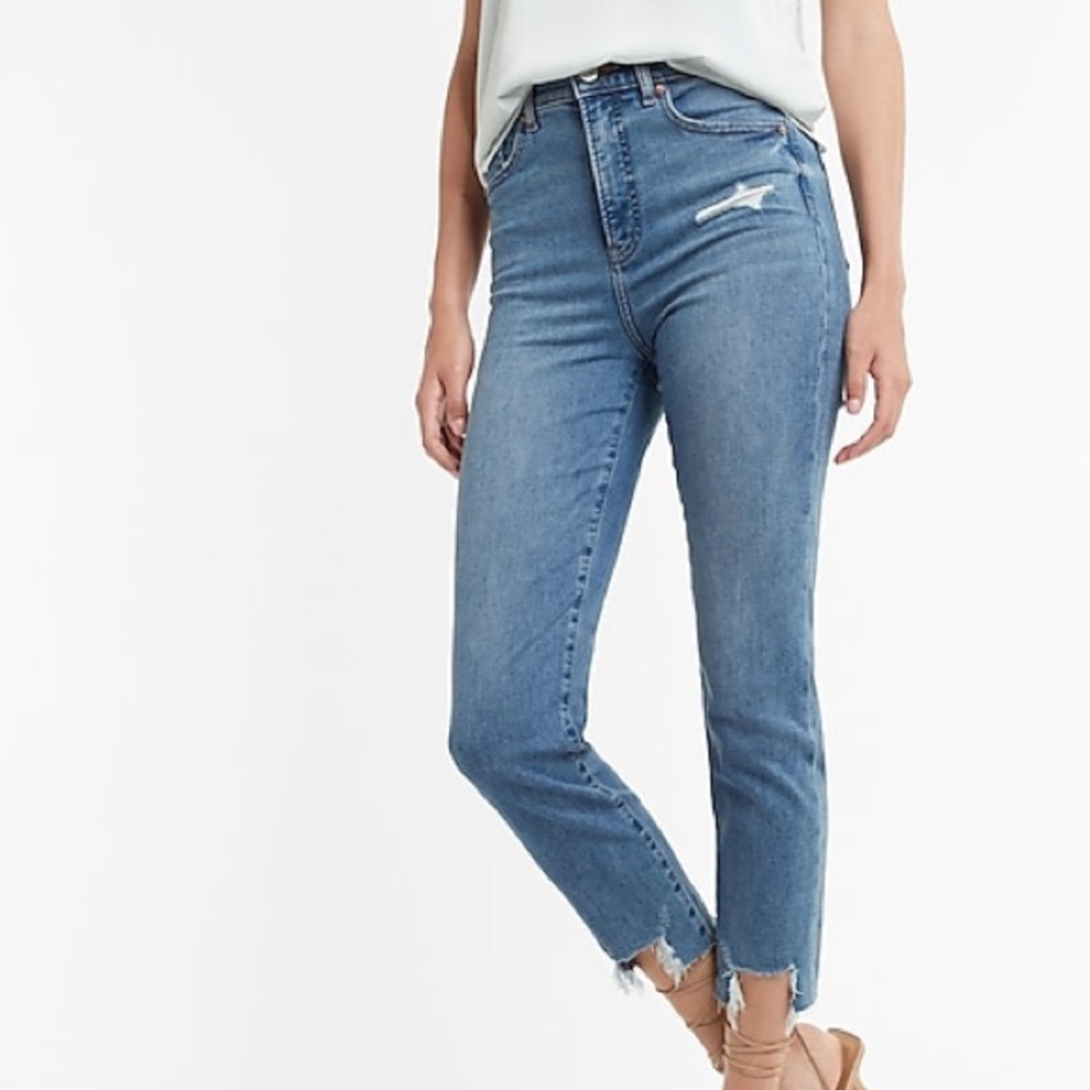 Express Super‎ High Rise Ripped Raw Step Hem Super Soft Mom Jeans Size 4